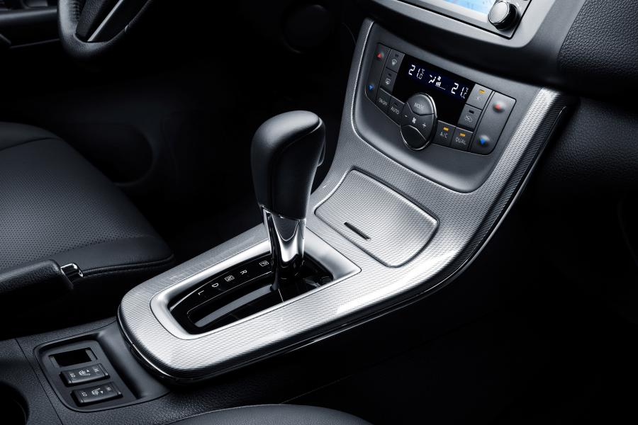  Nissan Sentra 2014 года  (RU) (фото 13 из 40)